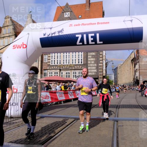 13.09.2026 - 21. swb-Marathon Bremen Tim E. http://msf.ph/oto/10338160 13.09.2026 11:08:32 Ziel 10135, 10188, 10404, 10493, 10767, 10793, 10851, 10859, 11032, 11263, 11509, 11659, 11831, 12160, 12248, 12315, 12325, 12384, 12389 meine-sportfotos.de