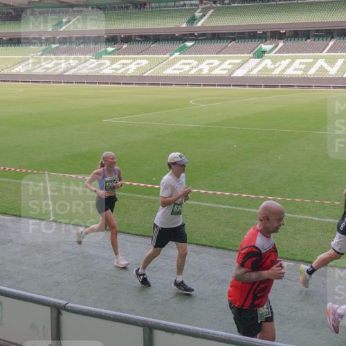 13.09.2026 - 21. swb-Marathon Bremen Michael Burmester http://msf.ph/oto/10338189 13.09.2026 13:15:47 Laufen im Stadion 143, 153, 231, 263, 266, 300, 414, 598, 612, 653, 1008, 1047, 1185, 1312, 1465, 1539, 1818, 1819, 1874, 2013, 2218, 2235, 2314, 2351, 2359, 2363, 2385, 2386, 2466, 2468, 2484, 2494, 2579, 2664, 2667, 2678, 2690, 2691, 2698, 2737, 2760, 2778, 2783, 2799, 2838, 2846, 2859, 2861, 2865, 2874, 2958, 2974, 2978, 3001, 3075, 3133, 3157, 3165, 3185, 3237, 3265, 3331, 3355, 3382, 3387, 3486, 3512, 3670, 3680, 3829, 3847, 4034, 4080, 4511 meine-sportfotos.de