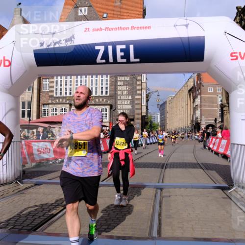13.09.2026 - 21. swb-Marathon Bremen Tim E. http://msf.ph/oto/10338196 13.09.2026 11:08:33 Ziel 10135, 10188, 10404, 10493, 10767, 10793, 10851, 10859, 11032, 11124, 11263, 11509, 11659, 11831, 12073, 12160, 12248, 12315, 12325, 12384, 12389 meine-sportfotos.de