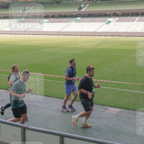 13.09.2026 - 21. swb-Marathon Bremen Michael Burmester http://msf.ph/oto/10338375 13.09.2026 13:16:04 Laufen im Stadion 134, 143, 153, 231, 263, 266, 267, 271, 300, 414, 598, 612, 653, 990, 1047, 1185, 1312, 1465, 1539, 1825, 1874, 1987, 2013, 2218, 2235, 2259, 2351, 2359, 2363, 2381, 2385, 2386, 2466, 2468, 2484, 2494, 2562, 2579, 2664, 2667, 2678, 2690, 2691, 2698, 2737, 2760, 2778, 2783, 2797, 2799, 2846, 2859, 2861, 2865, 2874, 2958, 2974, 2996, 3001, 3075, 3133, 3157, 3165, 3185, 3237, 3265, 3331, 3355, 3366, 3382, 3387, 3486, 3501, 3512, 3670, 3680, 3829, 3847, 4034, 4080, 4511 meine-sportfotos.de