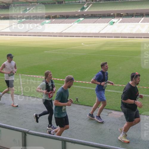 13.09.2026 - 21. swb-Marathon Bremen Michael Burmester http://msf.ph/oto/10338381 13.09.2026 13:16:04 Laufen im Stadion 134, 143, 153, 231, 263, 266, 267, 271, 300, 414, 598, 612, 653, 990, 1047, 1185, 1312, 1465, 1539, 1825, 1874, 1987, 2013, 2218, 2235, 2259, 2351, 2359, 2363, 2381, 2385, 2386, 2466, 2468, 2484, 2494, 2562, 2579, 2664, 2667, 2678, 2690, 2691, 2698, 2737, 2760, 2778, 2783, 2797, 2799, 2846, 2859, 2861, 2865, 2874, 2958, 2974, 2996, 3001, 3075, 3133, 3157, 3165, 3185, 3237, 3265, 3331, 3355, 3366, 3382, 3387, 3486, 3501, 3512, 3670, 3680, 3829, 3847, 4034, 4080, 4511 meine-sportfotos.de