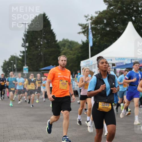 13.09.2026 - Kiel Lauf Andreas Tolksdorf http://msf.ph/oto/10338418 13.09.2026 09:55:06 Kiellinie 4735, 3249, 7177 meine-sportfotos.de