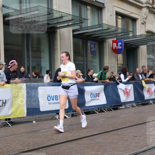 13.09.2026 - 21. swb-Marathon Bremen Strokosch-Dieckow http://msf.ph/oto/10338420 13.09.2026 11:05:53 Ziel 10204, 10375, 10376, 10662, 10681, 10682, 11029, 11156, 11340, 11374, 11432, 11460, 11674, 11690, 11729, 11775, 11786, 11849, 12479, 12486, 10018, 10168, 10238, 10259, 10260, 10305, 10382, 10457, 10619, 10864, 11024, 11132, 11164, 11477, 11520, 11724, 11791, 11892, 11947, 12156, 12186, 12273, 12362, 12378, 12501, 12523, 12528, 12773 meine-sportfotos.de