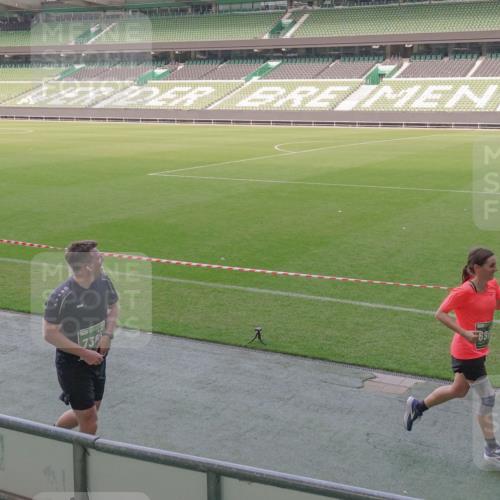 13.09.2026 - 21. swb-Marathon Bremen Michael Burmester http://msf.ph/oto/10338498 13.09.2026 13:16:24 Laufen im Stadion 134, 143, 153, 231, 263, 266, 267, 271, 449, 598, 612, 653, 990, 1047, 1057, 1185, 1312, 1465, 1539, 1813, 1825, 1874, 1987, 2013, 2218, 2235, 2259, 2351, 2359, 2363, 2381, 2385, 2386, 2466, 2468, 2484, 2550, 2562, 2579, 2586, 2664, 2667, 2678, 2698, 2760, 2778, 2783, 2797, 2799, 2821, 2846, 2859, 2874, 2958, 2974, 2996, 3001, 3075, 3133, 3157, 3165, 3185, 3213, 3237, 3265, 3331, 3366, 3382, 3387, 3479, 3486, 3501, 3506, 3512, 3670, 3829, 3847 meine-sportfotos.de