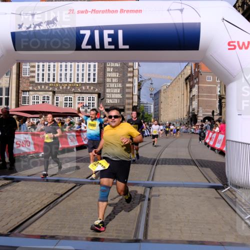 13.09.2026 - 21. swb-Marathon Bremen Tim E. http://msf.ph/oto/10338542 13.09.2026 11:08:49 Ziel 10229, 10609, 11065, 11124, 11509, 11560, 11561, 11678, 11834, 11888, 11968, 12073, 12162, 12164, 12315, 12410, 12516 meine-sportfotos.de