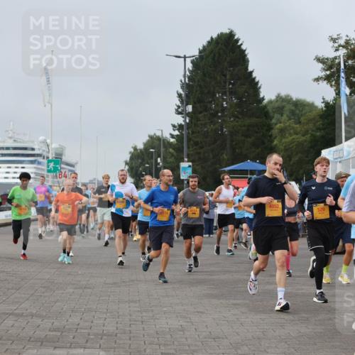 13.09.2026 - Kiel Lauf Andreas Tolksdorf http://msf.ph/oto/10338567 13.09.2026 09:55:11 Kiellinie 84, 11108, 574, 12569, 4052, 529 meine-sportfotos.de