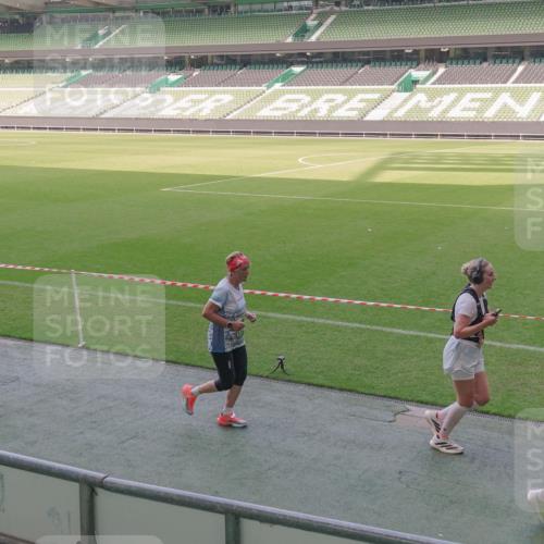 13.09.2026 - 21. swb-Marathon Bremen Michael Burmester http://msf.ph/oto/10338630 13.09.2026 13:16:45 Laufen im Stadion 134, 143, 153, 231, 263, 267, 271, 449, 588, 598, 612, 653, 990, 1057, 1185, 1312, 1424, 1425, 1465, 1539, 1790, 1813, 1825, 1874, 1987, 2013, 2067, 2096, 2218, 2259, 2351, 2363, 2381, 2385, 2386, 2389, 2419, 2468, 2532, 2550, 2562, 2579, 2586, 2655, 2664, 2667, 2678, 2698, 2760, 2778, 2783, 2797, 2799, 2821, 2846, 2859, 2874, 2974, 2984, 2996, 3001, 3075, 3104, 3133, 3157, 3165, 3185, 3195, 3213, 3237, 3265, 3314, 3331, 3366, 3382, 3387, 3431, 3479, 3486, 3501, 3506, 3512 meine-sportfotos.de