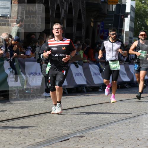 13.09.2026 - 21. swb-Marathon Bremen Strokosch-Dieckow http://msf.ph/oto/10338641 13.09.2026 13:19:52 Ziel 926, 1010, 1232, 1468, 1535, 4319, 4455, 4977, 4978, 5371, 7037, 7140, 7268, 7945, 8153, 8185, 13163, 205, 431, 495, 511, 1053, 1058, 1252, 1390, 1537, 1551, 1972, 2343, 2807, 2903, 3240, 3411, 3690, 4287, 5340, 5389, 5813, 5837, 6663, 7404, 7488, 7531, 13192 meine-sportfotos.de