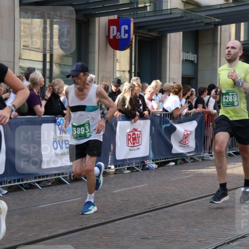 13.09.2026 - 21. swb-Marathon Bremen Strokosch-Dieckow http://msf.ph/oto/10338644 13.09.2026 13:26:27 Ziel 531, 946, 2089, 2779, 3076, 3302, 3510, 3526, 3852, 3893, 4077, 4441, 4598, 4919, 5054, 5937, 5943, 6289, 6314, 6375, 6455, 6548, 6580, 7246, 7317, 8112, 8303, 9260, 9551, 13097, 1368, 1649, 1896, 2434, 2658, 3603, 3983, 4723, 4724, 5747, 5854, 5906, 5934, 5992, 6230, 6639, 6886, 7626, 8635, 8817, 9260, 13195 meine-sportfotos.de