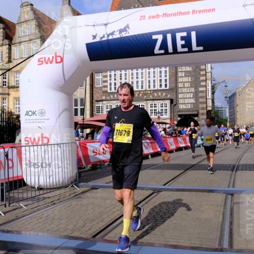 13.09.2026 - 21. swb-Marathon Bremen Tim E. http://msf.ph/oto/10338672 13.09.2026 11:08:52 Ziel 10229, 10399, 10609, 11065, 11124, 11358, 11560, 11561, 11678, 11710, 11834, 11888, 11968, 12073, 12162, 12164, 12410, 12516 meine-sportfotos.de