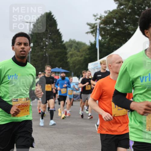 13.09.2026 - Kiel Lauf Andreas Tolksdorf http://msf.ph/oto/10338727 13.09.2026 09:55:16 Kiellinie 28, 2568, 38, 12569 meine-sportfotos.de
