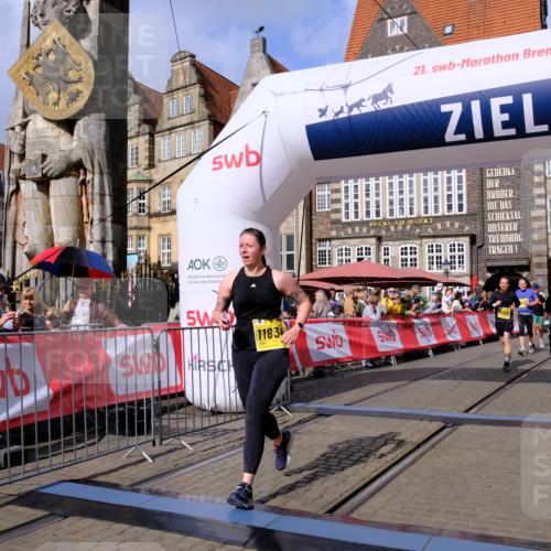 13.09.2026 - 21. swb-Marathon Bremen Tim E. http://msf.ph/oto/10338823 13.09.2026 11:08:56 Ziel 10229, 10399, 10609, 11065, 11358, 11421, 11678, 11710, 11718, 11834, 11888, 11968, 12162, 12410, 12516, 12517 meine-sportfotos.de