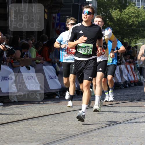 13.09.2026 - 21. swb-Marathon Bremen Strokosch-Dieckow http://msf.ph/oto/10338920 13.09.2026 13:19:58 Ziel 161, 461, 926, 1010, 1232, 1281, 1468, 1535, 1642, 2870, 2906, 3966, 4455, 4479, 4480, 4977, 4978, 7037, 7140, 7268, 7655, 7945, 8153, 8185, 9359, 9984, 13163, 205, 431, 655, 1058, 1252, 1390, 1537, 1931, 2122, 2343, 2807, 2885, 2903, 3685, 3690, 4287, 5340, 5389, 5837, 6663, 7341, 7531, 9518, 9756 meine-sportfotos.de