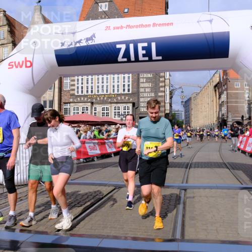 13.09.2026 - 21. swb-Marathon Bremen Tim E. http://msf.ph/oto/10338964 13.09.2026 11:09:02 Ziel 10399, 10469, 10599, 10609, 11053, 11358, 11421, 11434, 11678, 11710, 11718, 11834, 12162, 12256, 12353, 12438, 12517 meine-sportfotos.de