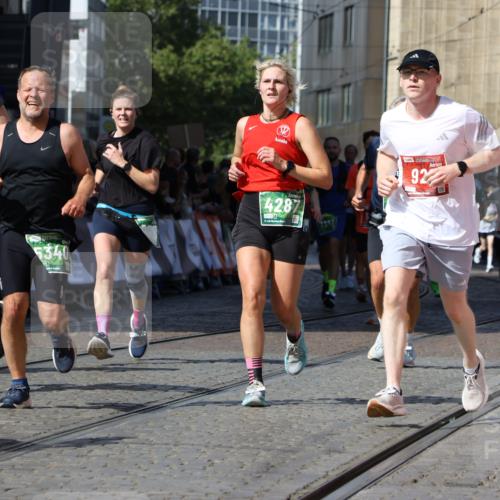 13.09.2026 - 21. swb-Marathon Bremen Strokosch-Dieckow http://msf.ph/oto/10338989 13.09.2026 13:20:00 Ziel 161, 461, 926, 1010, 1232, 1281, 1468, 1535, 1642, 2870, 2906, 3966, 4101, 4479, 4480, 4977, 4978, 7037, 7140, 7268, 7655, 8185, 9359, 9984, 13163, 205, 655, 1058, 1390, 1537, 1750, 1931, 2122, 2343, 2807, 2885, 2903, 3685, 3690, 4287, 5340, 5389, 5583, 6663, 7341, 7531, 7664, 9518, 9756 meine-sportfotos.de