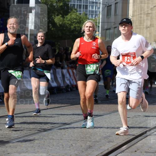 13.09.2026 - 21. swb-Marathon Bremen Strokosch-Dieckow http://msf.ph/oto/10339014 13.09.2026 13:20:00 Ziel 161, 461, 926, 1010, 1232, 1281, 1468, 1535, 1642, 2870, 2906, 3966, 4101, 4479, 4480, 4977, 4978, 7037, 7140, 7268, 7655, 8185, 9359, 9984, 13163, 205, 655, 1058, 1390, 1537, 1750, 1931, 2122, 2343, 2807, 2885, 2903, 3685, 3690, 4287, 5340, 5389, 5583, 6663, 7341, 7531, 7664, 9518, 9756 meine-sportfotos.de