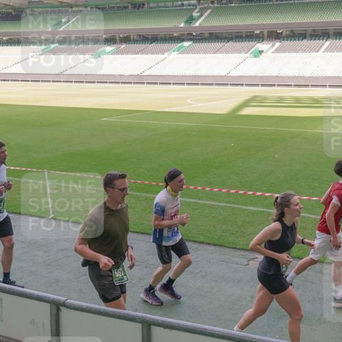 13.09.2026 - 21. swb-Marathon Bremen Michael Burmester http://msf.ph/oto/10339076 13.09.2026 13:17:53 Laufen im Stadion 134, 153, 267, 271, 311, 404, 449, 546, 588, 732, 753, 837, 990, 1057, 1424, 1425, 1539, 1790, 1813, 1825, 1844, 1868, 1987, 2056, 2067, 2096, 2123, 2137, 2259, 2294, 2357, 2358, 2363, 2381, 2389, 2419, 2453, 2532, 2550, 2562, 2586, 2601, 2614, 2647, 2655, 2797, 2821, 2849, 2857, 2879, 2880, 2893, 2984, 2996, 2999, 3096, 3100, 3104, 3146, 3180, 3195, 3210, 3213, 3314, 3337, 3366, 3421, 3431, 3476, 3479, 3501, 3506, 3537, 3548, 3633, 3654, 3740, 3879, 4478 meine-sportfotos.de