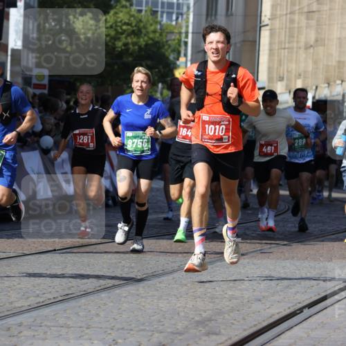 13.09.2026 - 21. swb-Marathon Bremen Strokosch-Dieckow http://msf.ph/oto/10339105 13.09.2026 13:20:04 Ziel 161, 411, 461, 926, 1010, 1053, 1232, 1281, 1468, 1535, 1642, 2870, 2906, 3319, 3411, 3966, 4101, 4479, 4480, 4977, 4978, 7037, 7140, 7655, 8185, 8263, 9082, 9359, 9984, 13163, 655, 1058, 1537, 1750, 1931, 2122, 2885, 2903, 3685, 3690, 5583, 6901, 7018, 7341, 7531, 7664, 9518, 9756 meine-sportfotos.de