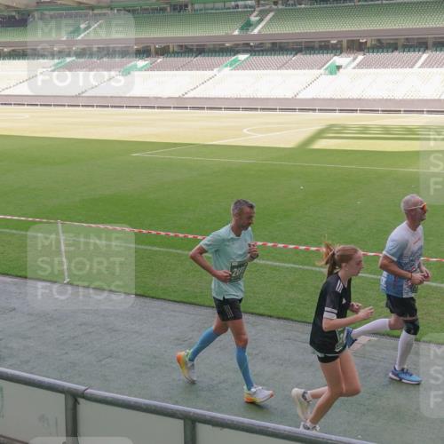 13.09.2026 - 21. swb-Marathon Bremen Michael Burmester http://msf.ph/oto/10339111 13.09.2026 13:17:58 Laufen im Stadion 134, 267, 271, 311, 404, 449, 486, 546, 588, 732, 753, 837, 921, 990, 1057, 1424, 1425, 1431, 1790, 1813, 1825, 1844, 1868, 1987, 2056, 2067, 2096, 2123, 2137, 2259, 2294, 2357, 2358, 2381, 2389, 2419, 2453, 2532, 2550, 2562, 2586, 2601, 2614, 2647, 2655, 2797, 2821, 2849, 2857, 2879, 2880, 2893, 2984, 2996, 2999, 3096, 3100, 3104, 3146, 3180, 3195, 3210, 3213, 3314, 3337, 3366, 3421, 3431, 3476, 3479, 3501, 3506, 3537, 3548, 3633, 3654, 3740, 3879, 4478 meine-sportfotos.de