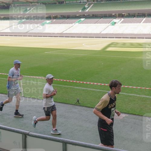 13.09.2026 - 21. swb-Marathon Bremen Michael Burmester http://msf.ph/oto/10339162 13.09.2026 13:18:06 Laufen im Stadion 134, 267, 271, 311, 404, 449, 486, 546, 588, 732, 753, 837, 921, 1057, 1424, 1425, 1431, 1765, 1790, 1813, 1825, 1844, 1868, 1987, 2056, 2067, 2096, 2123, 2137, 2294, 2357, 2358, 2381, 2389, 2419, 2453, 2532, 2550, 2562, 2586, 2601, 2614, 2647, 2655, 2797, 2821, 2849, 2857, 2879, 2880, 2893, 2944, 2984, 2999, 3096, 3100, 3104, 3146, 3180, 3195, 3210, 3213, 3285, 3314, 3337, 3366, 3421, 3431, 3476, 3479, 3506, 3537, 3548, 3619, 3633, 3654, 3740, 3879, 4478 meine-sportfotos.de