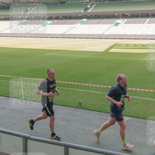 13.09.2026 - 21. swb-Marathon Bremen Michael Burmester http://msf.ph/oto/10339184 13.09.2026 13:18:11 Laufen im Stadion 267, 311, 404, 449, 486, 546, 588, 732, 753, 837, 921, 1057, 1424, 1425, 1431, 1765, 1790, 1813, 1844, 1868, 1987, 2056, 2067, 2096, 2123, 2137, 2224, 2294, 2357, 2358, 2381, 2389, 2419, 2453, 2532, 2550, 2586, 2601, 2614, 2622, 2647, 2655, 2797, 2821, 2849, 2857, 2879, 2880, 2893, 2944, 2984, 2999, 3096, 3100, 3104, 3146, 3180, 3195, 3210, 3213, 3285, 3287, 3314, 3337, 3421, 3431, 3476, 3479, 3506, 3537, 3548, 3619, 3633, 3654, 3740, 3879, 4478 meine-sportfotos.de