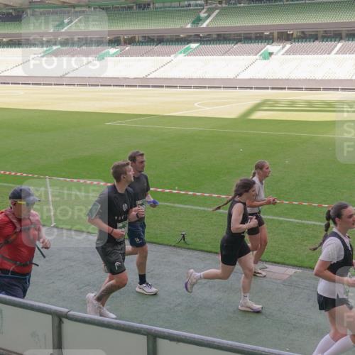 13.09.2026 - 21. swb-Marathon Bremen Michael Burmester http://msf.ph/oto/10339199 13.09.2026 13:18:14 Laufen im Stadion 267, 311, 404, 449, 486, 546, 588, 732, 753, 837, 921, 1057, 1424, 1425, 1431, 1765, 1790, 1813, 1844, 1868, 1987, 2056, 2067, 2096, 2123, 2137, 2224, 2294, 2357, 2358, 2389, 2419, 2453, 2532, 2550, 2586, 2601, 2614, 2622, 2647, 2655, 2786, 2821, 2845, 2849, 2857, 2879, 2880, 2893, 2944, 2984, 2999, 3096, 3100, 3104, 3146, 3180, 3195, 3210, 3213, 3285, 3287, 3314, 3337, 3421, 3431, 3476, 3479, 3506, 3537, 3548, 3619, 3633, 3654, 3740, 3879, 4478 meine-sportfotos.de