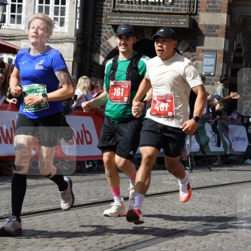 13.09.2026 - 21. swb-Marathon Bremen Strokosch-Dieckow http://msf.ph/oto/10339257 13.09.2026 13:20:09 Ziel 161, 411, 461, 495, 511, 1010, 1053, 1281, 1468, 1551, 1642, 1972, 2870, 2906, 3240, 3319, 3411, 3966, 4101, 4479, 4480, 5813, 7037, 7404, 7488, 7655, 8185, 8263, 9082, 9359, 9984, 13192, 201, 232, 334, 1750, 2122, 2577, 2885, 3685, 4351, 5137, 5450, 5583, 6901, 7018, 7664, 8178, 9047, 9518, 13222 meine-sportfotos.de
