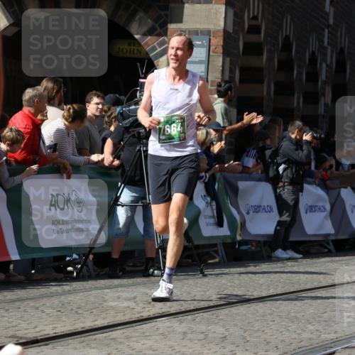 13.09.2026 - 21. swb-Marathon Bremen Strokosch-Dieckow http://msf.ph/oto/10339355 13.09.2026 13:20:11 Ziel 161, 411, 431, 461, 495, 511, 1010, 1053, 1252, 1281, 1468, 1551, 1642, 1972, 2870, 2906, 3240, 3319, 3411, 3966, 4101, 4479, 4480, 5813, 5837, 7404, 7488, 7655, 8263, 9082, 9359, 9984, 13192, 201, 232, 334, 1197, 1646, 1750, 2577, 2953, 3685, 4351, 5137, 5450, 5583, 6901, 7018, 7664, 8178, 9047, 13222 meine-sportfotos.de