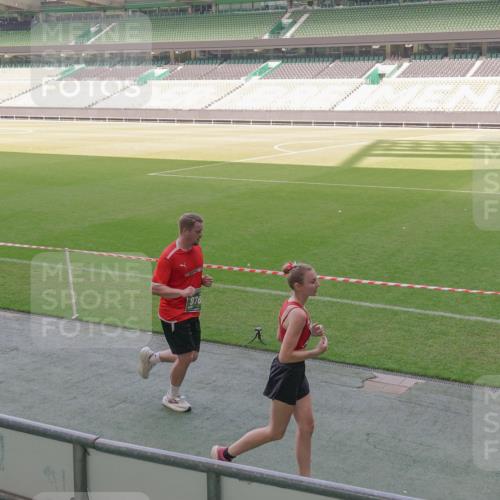 13.09.2026 - 21. swb-Marathon Bremen Michael Burmester http://msf.ph/oto/10339446 13.09.2026 13:18:58 Laufen im Stadion 311, 333, 404, 486, 512, 546, 732, 753, 837, 921, 938, 1156, 1431, 1506, 1765, 1844, 1868, 2056, 2123, 2137, 2224, 2240, 2294, 2315, 2357, 2358, 2453, 2557, 2563, 2601, 2614, 2622, 2626, 2647, 2689, 2702, 2703, 2722, 2786, 2843, 2845, 2849, 2857, 2879, 2880, 2893, 2944, 2983, 2999, 3031, 3046, 3072, 3096, 3100, 3116, 3146, 3180, 3189, 3198, 3210, 3243, 3263, 3285, 3287, 3315, 3337, 3421, 3476, 3537, 3548, 3619, 3633, 3654, 3740, 3879, 4478 meine-sportfotos.de