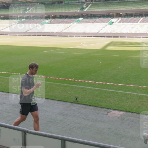 13.09.2026 - 21. swb-Marathon Bremen Michael Burmester http://msf.ph/oto/10339466 13.09.2026 13:19:01 Laufen im Stadion 311, 333, 404, 486, 512, 546, 732, 753, 837, 921, 938, 1156, 1431, 1506, 1765, 1844, 1868, 1916, 2056, 2123, 2137, 2224, 2240, 2294, 2315, 2357, 2358, 2453, 2557, 2563, 2601, 2614, 2622, 2626, 2647, 2689, 2702, 2703, 2722, 2786, 2843, 2845, 2849, 2857, 2879, 2880, 2893, 2944, 2983, 2999, 3031, 3046, 3072, 3096, 3100, 3116, 3146, 3180, 3189, 3198, 3210, 3243, 3263, 3285, 3287, 3315, 3337, 3421, 3476, 3537, 3548, 3619, 3633, 3654, 3740, 3879, 4478 meine-sportfotos.de