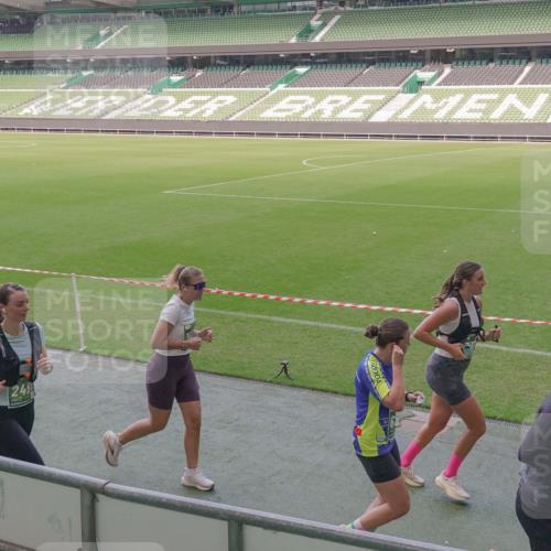 13.09.2026 - 21. swb-Marathon Bremen Michael Burmester http://msf.ph/oto/10339631 13.09.2026 13:19:22 Laufen im Stadion 333, 404, 464, 486, 512, 546, 732, 753, 837, 921, 938, 1066, 1156, 1431, 1506, 1756, 1765, 1815, 1844, 1868, 1916, 2028, 2056, 2123, 2137, 2224, 2240, 2294, 2315, 2357, 2358, 2453, 2533, 2557, 2563, 2614, 2622, 2626, 2689, 2694, 2702, 2703, 2722, 2756, 2786, 2843, 2845, 2849, 2857, 2879, 2880, 2893, 2944, 2983, 2999, 3031, 3046, 3059, 3072, 3096, 3100, 3116, 3146, 3189, 3198, 3210, 3243, 3263, 3285, 3287, 3310, 3315, 3476, 3537, 3619, 3633, 3740, 3879, 4478 meine-sportfotos.de
