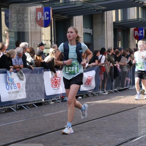 13.09.2026 - 21. swb-Marathon Bremen Strokosch-Dieckow http://msf.ph/oto/10339719 13.09.2026 13:27:01 Ziel 242, 593, 940, 1373, 1493, 1494, 1574, 2345, 2454, 3273, 3385, 3496, 4121, 4558, 5220, 5290, 5358, 5616, 6071, 6288, 6306, 6776, 7072, 7110, 7849, 8219, 9159, 9343, 9760, 10112, 10113, 13147, 531, 946, 1493, 1494, 2089, 3076, 3302, 3510, 3527, 3852, 3893, 4327, 4397, 4441, 4563, 4598, 4919, 5054, 5689, 5937, 5943, 6289, 6314, 6375, 6455, 6580, 7027, 7072, 7246, 7317, 8112, 8303, 9150, 9511, 9551, 9854, 9878, 13097 meine-sportfotos.de
