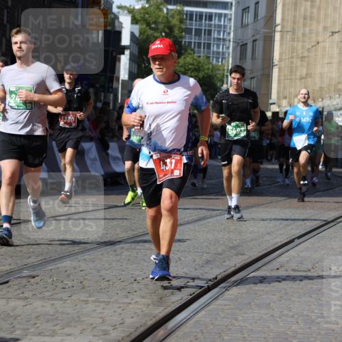 13.09.2026 - 21. swb-Marathon Bremen Strokosch-Dieckow http://msf.ph/oto/10339738 13.09.2026 13:20:26 Ziel 205, 431, 495, 511, 655, 1058, 1252, 1390, 1537, 1750, 1931, 1972, 2122, 2343, 2807, 2885, 2903, 3685, 3690, 4287, 5340, 5389, 5583, 5813, 5837, 6663, 7341, 7404, 7531, 7664, 9518, 9756, 13192, 541, 876, 1528, 2493, 3813, 4174, 4357, 4358, 5493, 5855, 6495, 6496, 7411, 9162, 9721, 9949 meine-sportfotos.de