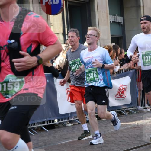 13.09.2026 - 21. swb-Marathon Bremen Strokosch-Dieckow http://msf.ph/oto/10339785 13.09.2026 13:27:02 Ziel 242, 593, 940, 1373, 1574, 2345, 2454, 3273, 3385, 3496, 4121, 4558, 5220, 5290, 5358, 5616, 6071, 6288, 6306, 6776, 7110, 7849, 8219, 9159, 9343, 9760, 10112, 10113, 13147, 531, 946, 1493, 1494, 2089, 2454, 3076, 3302, 3510, 3527, 3852, 3893, 4327, 4397, 4441, 4563, 4598, 4919, 5054, 5689, 5937, 5943, 6289, 6314, 6455, 6580, 7027, 7072, 7246, 7317, 8112, 8303, 9150, 9511, 9551, 9854, 9878, 13097 meine-sportfotos.de