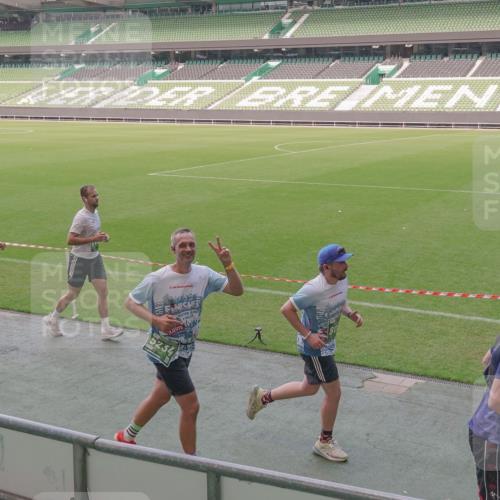 13.09.2026 - 21. swb-Marathon Bremen Michael Burmester http://msf.ph/oto/10339815 13.09.2026 13:19:43 Laufen im Stadion 333, 464, 486, 512, 546, 921, 938, 1066, 1129, 1156, 1409, 1431, 1446, 1506, 1697, 1756, 1765, 1815, 1916, 2010, 2028, 2064, 2137, 2224, 2240, 2294, 2315, 2349, 2453, 2501, 2533, 2557, 2563, 2614, 2622, 2626, 2689, 2694, 2695, 2702, 2703, 2722, 2756, 2786, 2843, 2845, 2857, 2879, 2944, 2983, 2999, 3017, 3018, 3031, 3035, 3036, 3037, 3046, 3059, 3072, 3096, 3100, 3116, 3139, 3189, 3198, 3243, 3263, 3264, 3285, 3287, 3310, 3315, 3619, 3879, 4478 meine-sportfotos.de