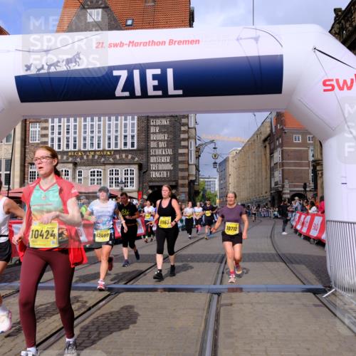 13.09.2026 - 21. swb-Marathon Bremen Tim E. http://msf.ph/oto/10339832 13.09.2026 11:09:52 Ziel 10234, 10386, 10417, 10424, 10556, 10696, 10712, 10769, 10785, 10823, 10981, 10990, 10991, 11192, 11225, 11914, 11937, 11995, 12322, 12409, 12474, 12532 meine-sportfotos.de