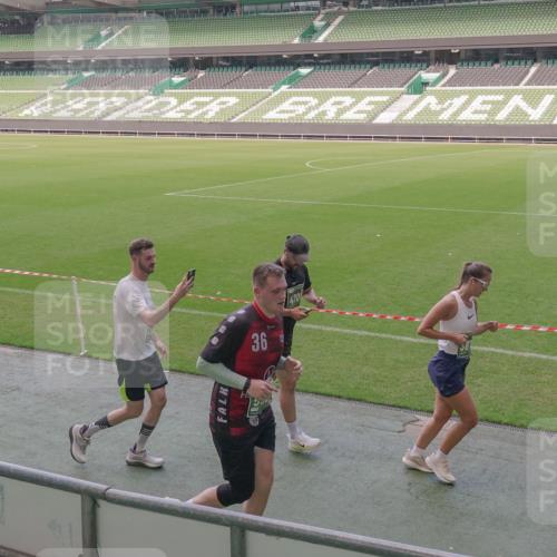 13.09.2026 - 21. swb-Marathon Bremen Michael Burmester http://msf.ph/oto/10339834 13.09.2026 13:19:45 Laufen im Stadion 333, 464, 486, 512, 546, 921, 938, 1066, 1129, 1156, 1409, 1431, 1446, 1506, 1697, 1756, 1765, 1815, 1916, 2010, 2028, 2064, 2137, 2224, 2240, 2294, 2315, 2349, 2453, 2501, 2533, 2557, 2563, 2614, 2622, 2626, 2689, 2694, 2695, 2702, 2703, 2722, 2756, 2786, 2843, 2845, 2857, 2879, 2944, 2983, 2999, 3017, 3018, 3031, 3035, 3036, 3037, 3046, 3059, 3072, 3096, 3100, 3116, 3139, 3189, 3198, 3243, 3263, 3264, 3285, 3287, 3310, 3315, 3619, 3879, 4478 meine-sportfotos.de
