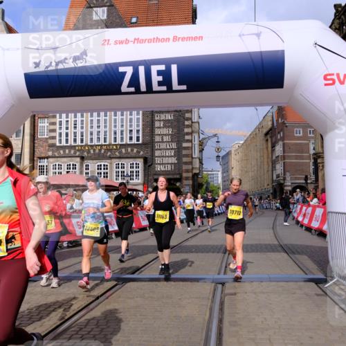 13.09.2026 - 21. swb-Marathon Bremen Tim E. http://msf.ph/oto/10339870 13.09.2026 11:09:52 Ziel 10234, 10386, 10417, 10424, 10556, 10696, 10712, 10769, 10785, 10823, 10981, 10990, 10991, 11192, 11225, 11914, 11937, 11995, 12322, 12409, 12474, 12532 meine-sportfotos.de