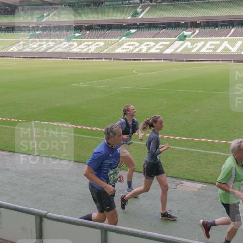 13.09.2026 - 21. swb-Marathon Bremen Michael Burmester http://msf.ph/oto/10339968 13.09.2026 13:20:04 Laufen im Stadion 333, 464, 486, 512, 704, 921, 938, 1066, 1129, 1156, 1409, 1431, 1439, 1446, 1506, 1697, 1756, 1765, 1815, 1846, 1916, 2010, 2028, 2064, 2139, 2224, 2240, 2278, 2315, 2349, 2394, 2395, 2417, 2437, 2501, 2519, 2533, 2557, 2563, 2588, 2622, 2626, 2689, 2694, 2695, 2702, 2703, 2722, 2756, 2786, 2793, 2843, 2845, 2886, 2944, 2983, 3004, 3017, 3018, 3031, 3035, 3036, 3037, 3046, 3059, 3072, 3102, 3116, 3139, 3189, 3198, 3243, 3263, 3264, 3285, 3287, 3310, 3315, 3619, 3879 meine-sportfotos.de