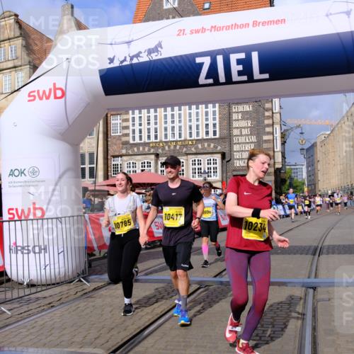 13.09.2026 - 21. swb-Marathon Bremen Tim E. http://msf.ph/oto/10340059 13.09.2026 11:09:56 Ziel 10234, 10386, 10417, 10424, 10696, 10712, 10785, 10990, 10991, 11192, 11937, 12409, 12449, 12474, 12532 meine-sportfotos.de