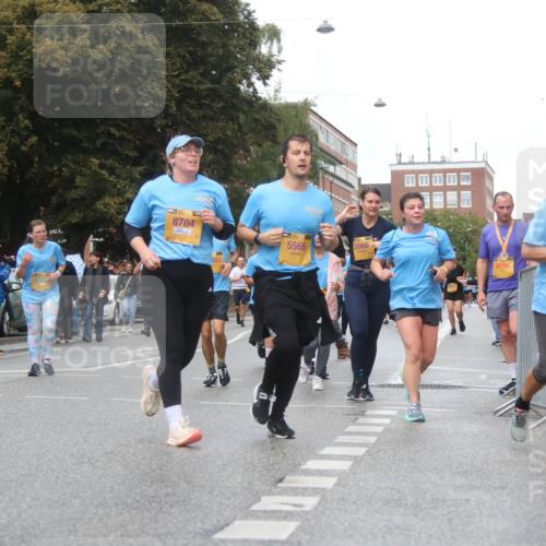 13.09.2026 - Kiel Lauf Markus Tischler http://msf.ph/oto/10340118 13.09.2026 11:04:05 Fleethörn 8704, 481, 5565, 3966, 2096 meine-sportfotos.de