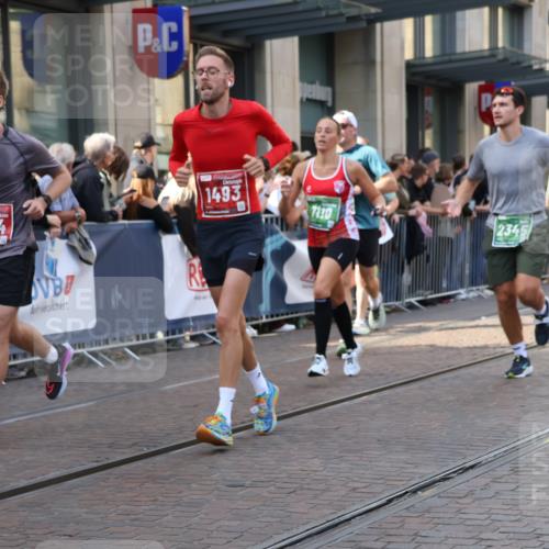 13.09.2026 - 21. swb-Marathon Bremen Strokosch-Dieckow http://msf.ph/oto/10340223 13.09.2026 13:27:14 Ziel 242, 323, 593, 857, 940, 1006, 1373, 1574, 2345, 2668, 2686, 3013, 3385, 3460, 3496, 3521, 3970, 4421, 4496, 4593, 5081, 5220, 5290, 5358, 5557, 5616, 6067, 6071, 6288, 6306, 7110, 9727, 9760, 13147, 531, 946, 1493, 1494, 2089, 2454, 3076, 3273, 3302, 3510, 3527, 4121, 4327, 4397, 4558, 4563, 5689, 5943, 6071, 6288, 6455, 6776, 7027, 7072, 7246, 7317, 7849, 8219, 9150, 9159, 9343, 9511, 9760, 9854, 9878, 10112, 10113 meine-sportfotos.de
