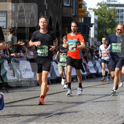 13.09.2026 - 21. swb-Marathon Bremen Strokosch-Dieckow http://msf.ph/oto/10340226 13.09.2026 13:26:18 Ziel 1163, 1647, 1896, 2033, 2062, 2666, 2708, 2987, 3248, 3516, 4067, 4161, 4411, 4476, 4842, 5013, 5558, 5622, 5701, 6135, 6605, 6886, 7638, 7780, 8271, 8361, 8592, 8635, 9266, 9794, 1368, 1649, 2434, 2658, 3603, 4077, 5747, 5992, 6230, 6639, 7626, 8817, 9260, 13195 meine-sportfotos.de