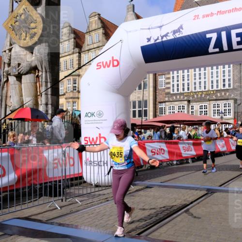 13.09.2026 - 21. swb-Marathon Bremen Tim E. http://msf.ph/oto/10340304 13.09.2026 11:10:14 Ziel 10299, 10435, 10645, 10737, 10751, 11119, 11383, 11437, 11441, 12449 meine-sportfotos.de