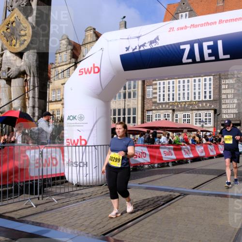 13.09.2026 - 21. swb-Marathon Bremen Tim E. http://msf.ph/oto/10340341 13.09.2026 11:10:18 Ziel 10299, 10435, 10645, 10751, 11119, 11383, 11437, 11441, 12207 meine-sportfotos.de