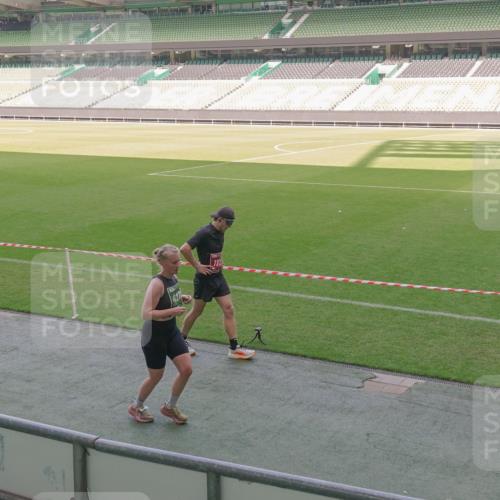 13.09.2026 - 21. swb-Marathon Bremen Michael Burmester http://msf.ph/oto/10340384 13.09.2026 13:20:57 Laufen im Stadion 258, 423, 441, 464, 601, 620, 704, 782, 1060, 1066, 1094, 1129, 1156, 1158, 1177, 1316, 1409, 1439, 1446, 1518, 1676, 1697, 1756, 1808, 1815, 1846, 1916, 2010, 2028, 2064, 2139, 2201, 2258, 2278, 2349, 2394, 2395, 2414, 2417, 2437, 2501, 2519, 2533, 2551, 2588, 2626, 2694, 2695, 2702, 2722, 2736, 2756, 2793, 2828, 2886, 2954, 2995, 3004, 3010, 3017, 3018, 3022, 3034, 3035, 3036, 3037, 3059, 3070, 3074, 3102, 3116, 3139, 3144, 3225, 3243, 3263, 3264, 3310, 3315 meine-sportfotos.de