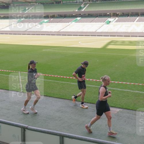 13.09.2026 - 21. swb-Marathon Bremen Michael Burmester http://msf.ph/oto/10340391 13.09.2026 13:20:58 Laufen im Stadion 258, 423, 441, 464, 601, 620, 704, 782, 851, 1060, 1066, 1094, 1129, 1156, 1158, 1177, 1316, 1409, 1439, 1446, 1518, 1676, 1697, 1756, 1808, 1815, 1846, 1916, 2010, 2028, 2064, 2139, 2201, 2258, 2278, 2349, 2394, 2395, 2414, 2417, 2437, 2501, 2519, 2533, 2551, 2588, 2626, 2694, 2695, 2702, 2722, 2736, 2756, 2793, 2828, 2886, 2954, 2995, 3004, 3010, 3017, 3018, 3022, 3034, 3035, 3036, 3037, 3059, 3070, 3074, 3102, 3116, 3139, 3144, 3225, 3243, 3263, 3264, 3310, 3315 meine-sportfotos.de