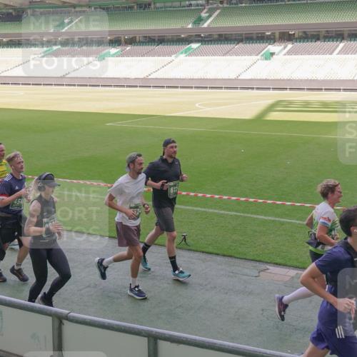 13.09.2026 - 21. swb-Marathon Bremen Michael Burmester http://msf.ph/oto/10340487 13.09.2026 13:21:10 Laufen im Stadion 128, 258, 351, 423, 441, 464, 601, 620, 704, 782, 851, 1060, 1066, 1094, 1129, 1158, 1177, 1316, 1344, 1409, 1417, 1439, 1446, 1518, 1676, 1697, 1729, 1756, 1808, 1815, 1846, 1916, 2010, 2028, 2064, 2139, 2201, 2258, 2278, 2349, 2394, 2395, 2414, 2417, 2437, 2501, 2519, 2533, 2551, 2588, 2652, 2694, 2695, 2736, 2756, 2793, 2828, 2886, 2954, 2995, 3004, 3010, 3017, 3018, 3022, 3034, 3035, 3036, 3037, 3059, 3070, 3074, 3102, 3139, 3144, 3225, 3264, 3310 meine-sportfotos.de