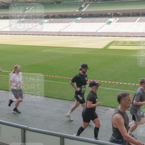 13.09.2026 - 21. swb-Marathon Bremen Michael Burmester http://msf.ph/oto/10340526 13.09.2026 13:21:16 Laufen im Stadion 128, 258, 351, 423, 441, 464, 601, 620, 704, 782, 851, 1060, 1066, 1094, 1129, 1158, 1177, 1316, 1344, 1409, 1417, 1439, 1446, 1518, 1676, 1697, 1729, 1756, 1808, 1815, 1846, 2010, 2028, 2064, 2139, 2201, 2258, 2278, 2349, 2394, 2395, 2414, 2417, 2437, 2501, 2519, 2533, 2551, 2588, 2652, 2660, 2694, 2695, 2736, 2756, 2793, 2828, 2886, 2954, 2964, 2995, 3004, 3010, 3017, 3018, 3022, 3034, 3035, 3036, 3037, 3059, 3070, 3074, 3102, 3139, 3144, 3225, 3264, 3310 meine-sportfotos.de