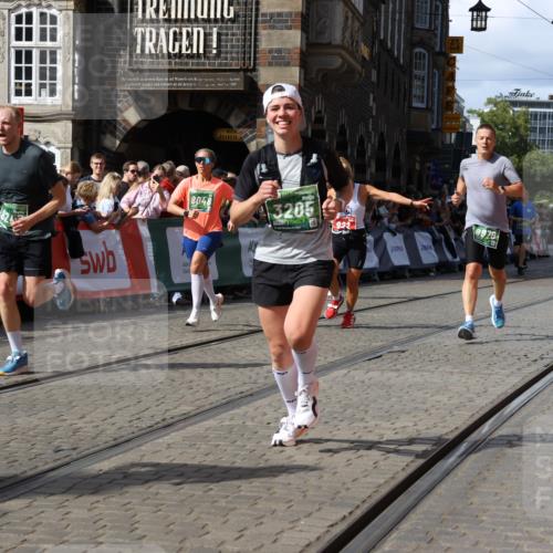 13.09.2026 - 21. swb-Marathon Bremen Strokosch-Dieckow http://msf.ph/oto/10340675 13.09.2026 13:31:53 Ziel 310, 922, 1600, 1627, 2602, 2707, 3152, 3343, 3392, 3579, 3858, 3859, 4164, 4258, 4273, 4692, 4889, 5375, 5426, 5504, 5979, 6039, 6062, 6100, 6147, 6193, 6581, 6602, 6968, 6971, 7001, 7032, 7608, 7941, 8042, 8205, 8206, 8239, 8339, 8364, 8495, 8522, 9155, 9293, 9568, 9903, 2310, 2934, 3946, 4797, 4979, 6116, 7526, 8048, 8610, 8970, 9640 meine-sportfotos.de